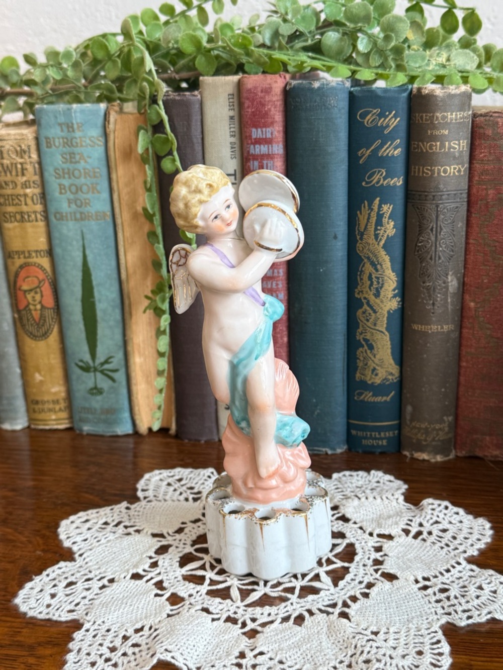 Vintage Porcelain Cherub Flower Frog - Picture 12 of 14
